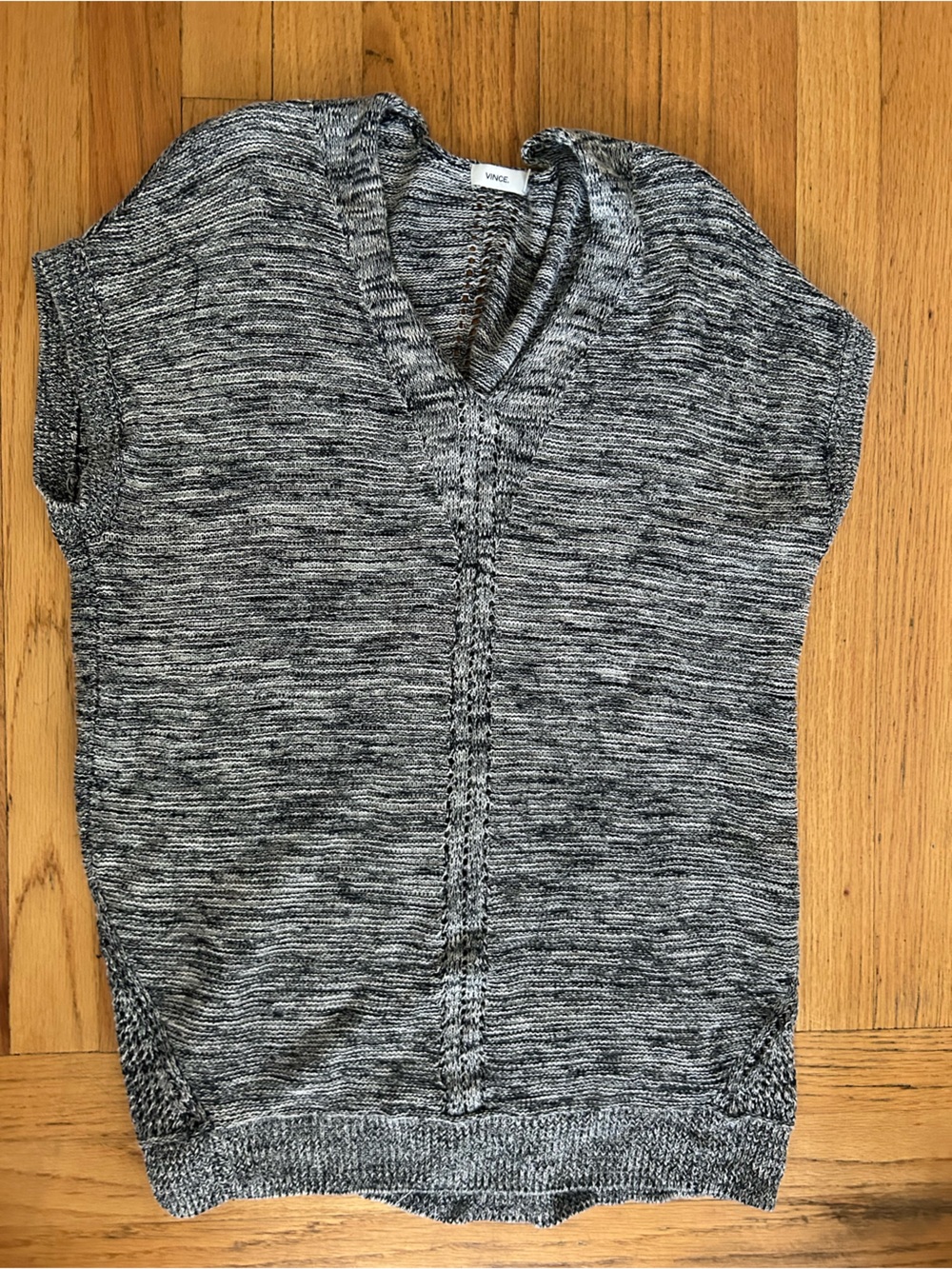 Vince Gray Marled V-Neck Short Sleeve Knit Top